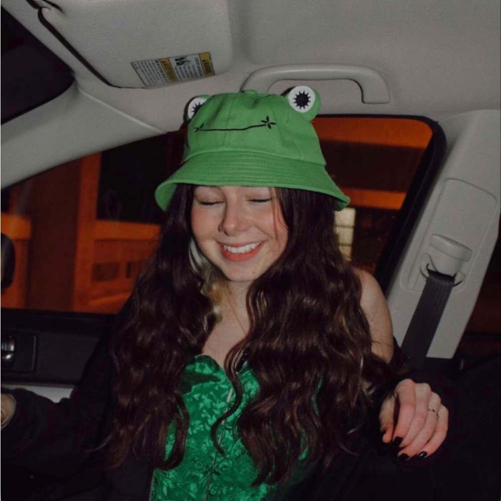 Green Frog Ear Bucket Hat